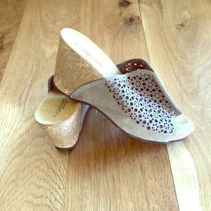 Suede Cutout Wedge Size 8